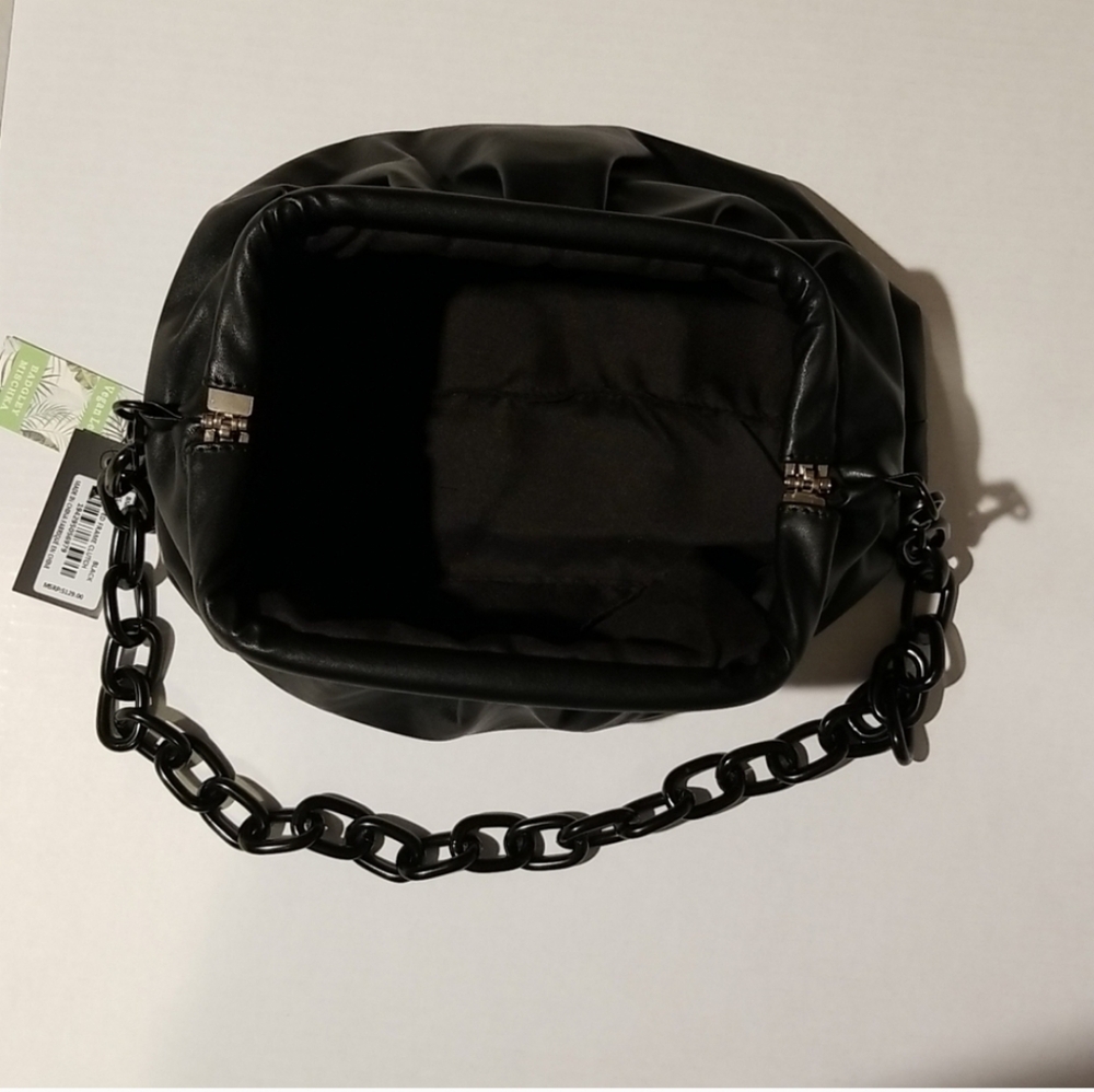 NWT $129 Badgley Mischka Vegan Leather Handbag Wrapped Frame Clutch in Black - Picture 8 of 10